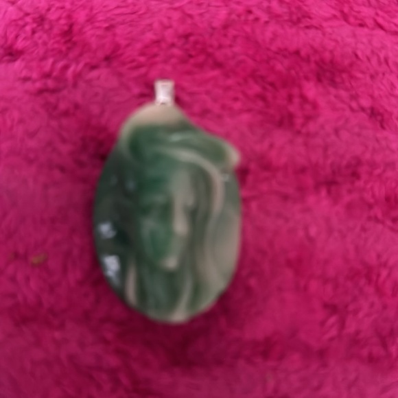 Beautiful unique jade woman pendant with silver loop..about 2” - Picture 2 of 3